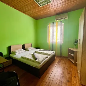 https://elegance-hostel.sofiahotelsbg.com