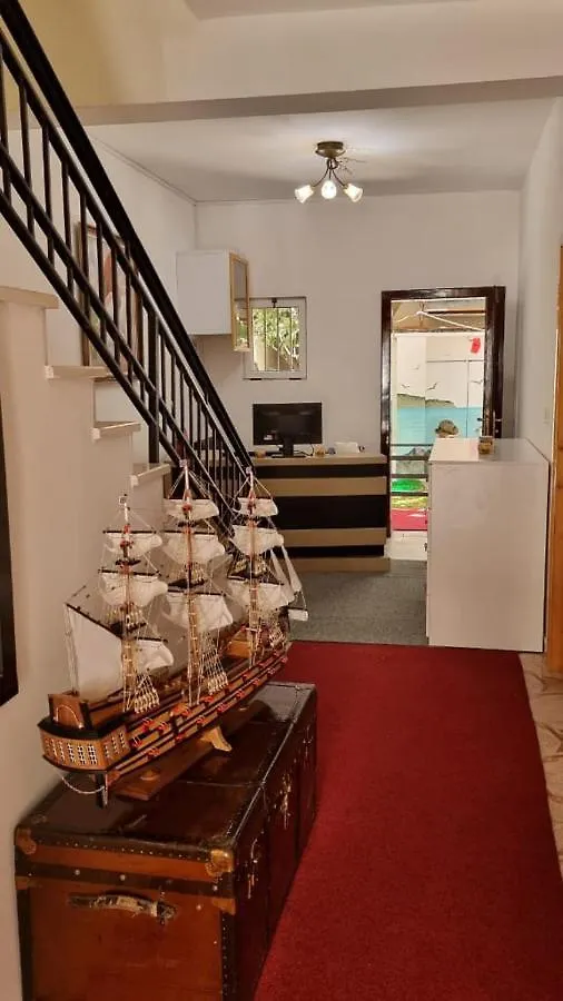 Relax Hostel Tirana