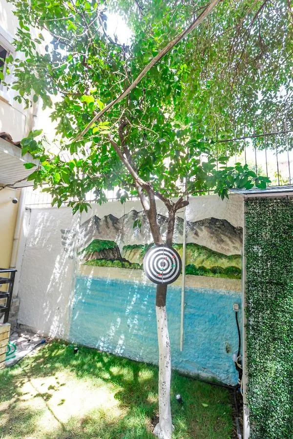 Relax Hostel Tiran Arnavutluk