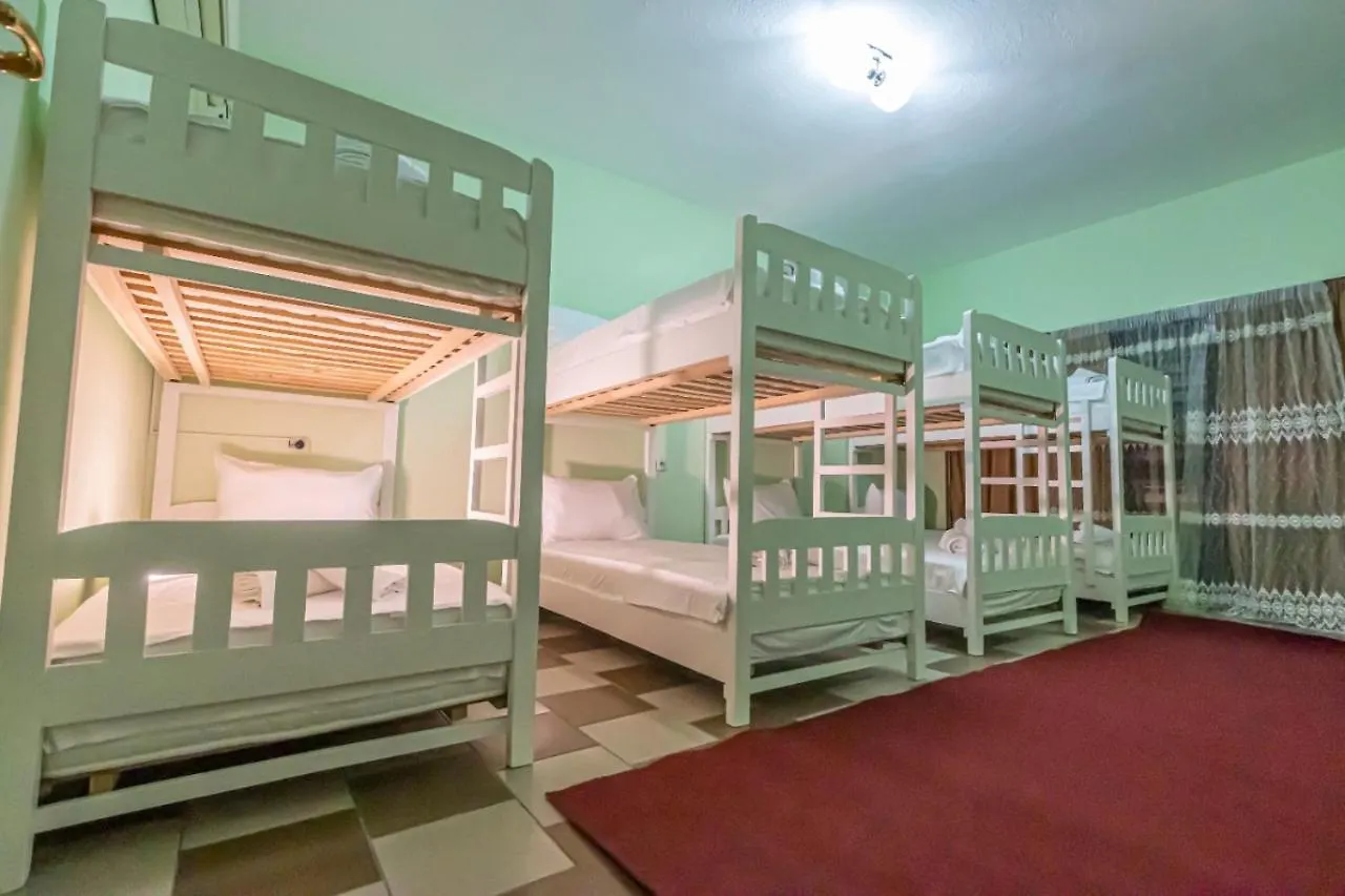 Relax Hostel Tirana