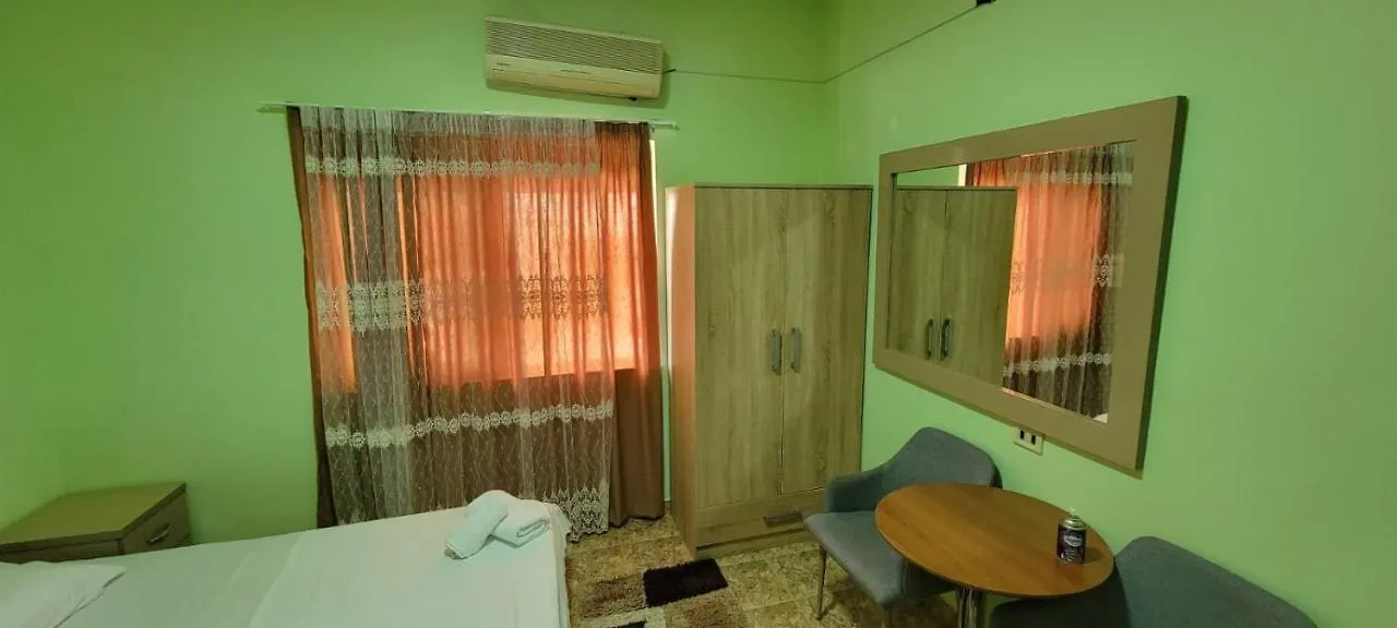 Relax Hostel Tirana